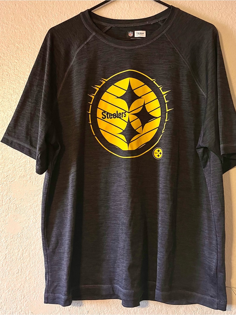 FOCO Pittsburgh Steelers Team Logo TX3 Cool Shirt (XL)